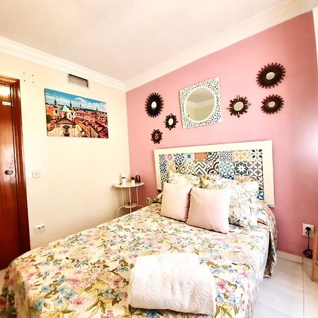 Budget And Cute Rooms With Balcony Sevilla Center Eksteriør billede