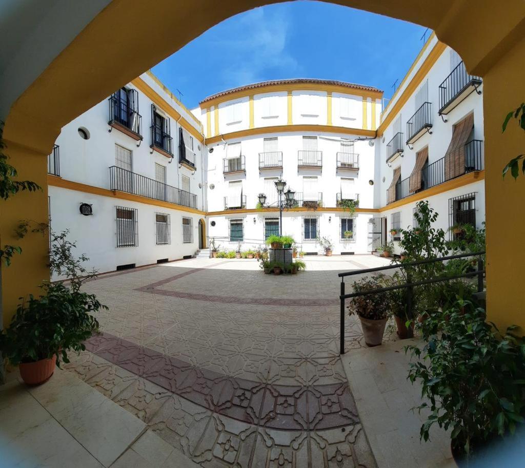 Budget And Cute Rooms With Balcony Sevilla Center Eksteriør billede