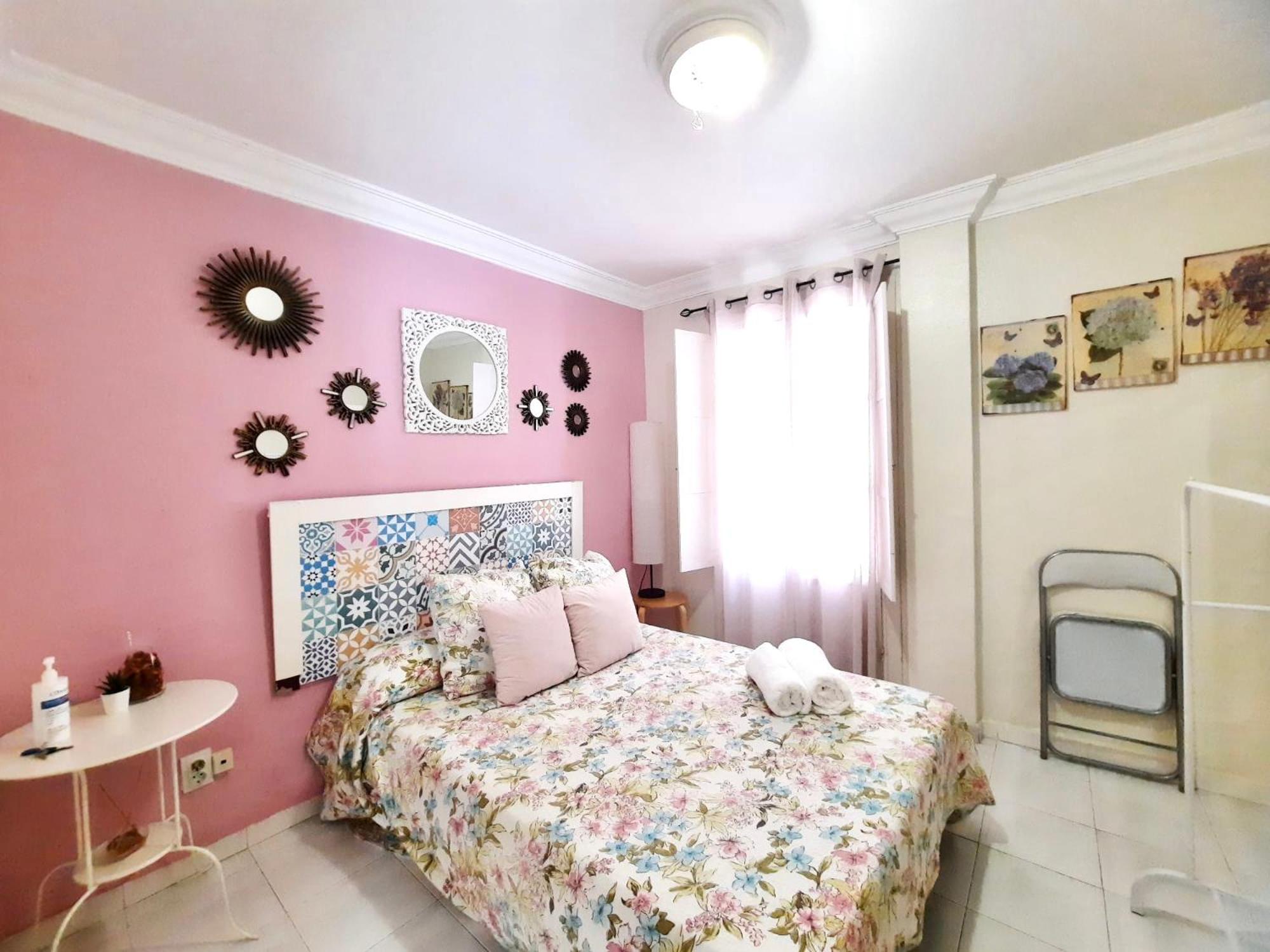 Budget And Cute Rooms With Balcony Sevilla Center Eksteriør billede