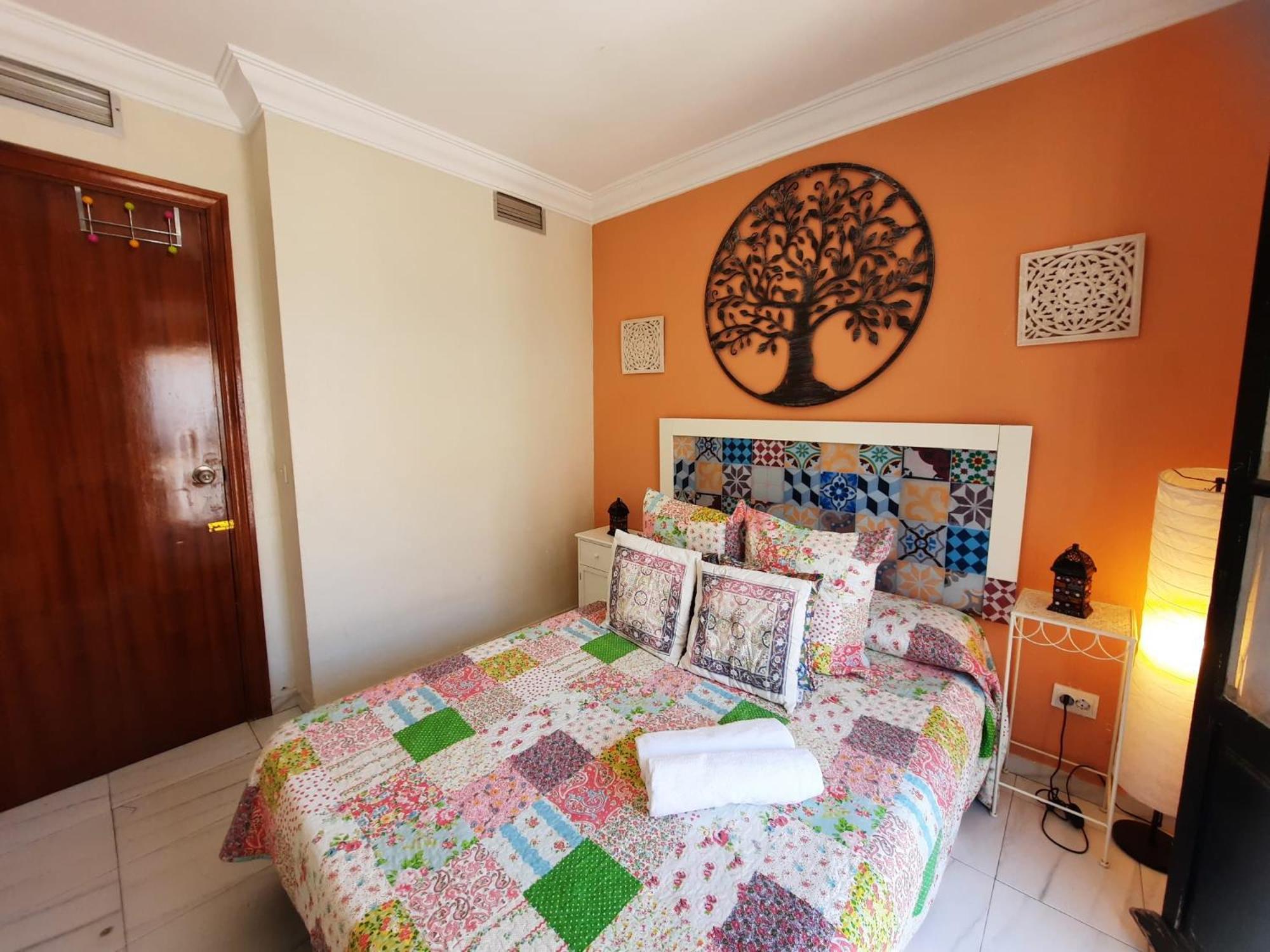 Budget And Cute Rooms With Balcony Sevilla Center Eksteriør billede