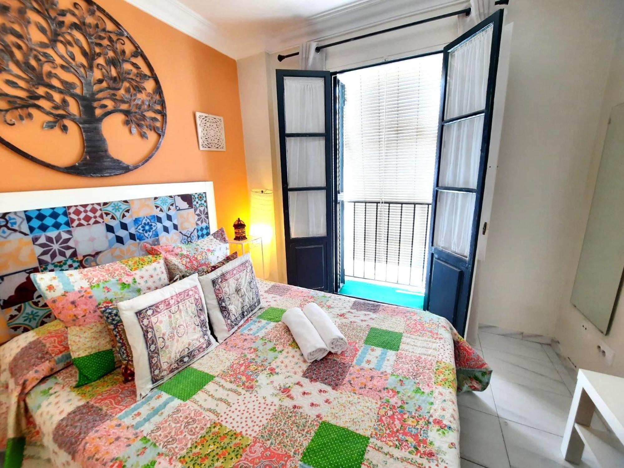 Budget And Cute Rooms With Balcony Sevilla Center Eksteriør billede